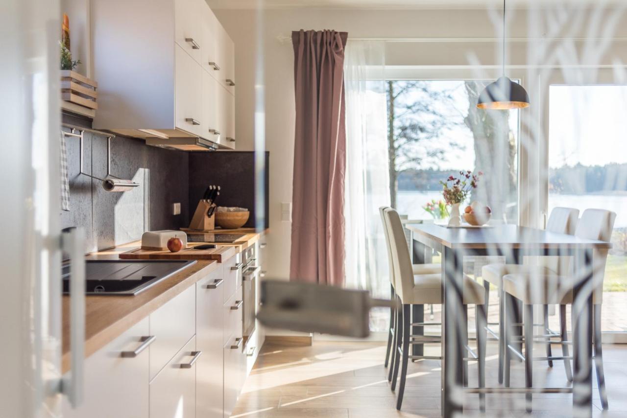 5 Sterne Ferienhaus Direkt Am See Mit Sauna-Kamin-Garten Krakow am See Eksteriør billede
